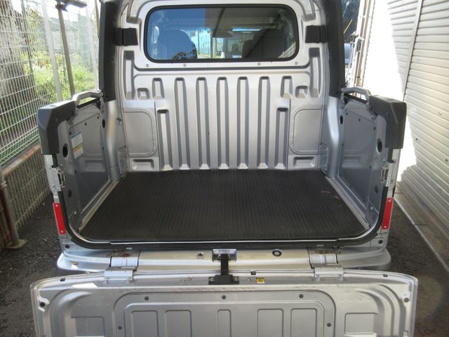 Daihatsu HIJET VAN 2019-04 24646-9