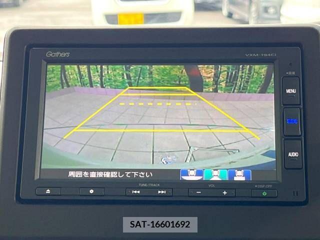 Honda N BOX 2019-07 215442-7