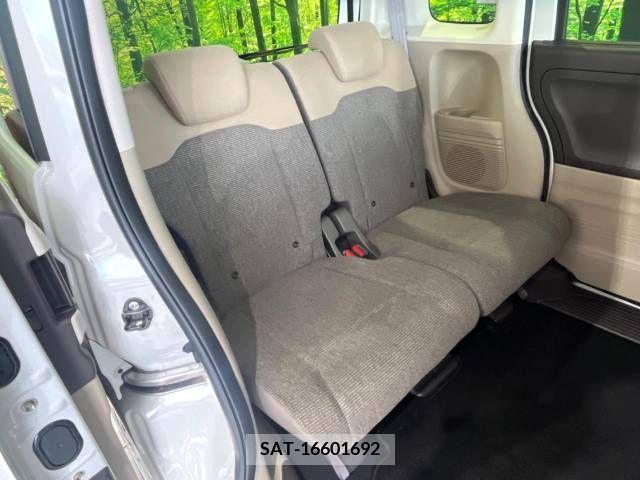Honda N BOX 2019-07 215442-9