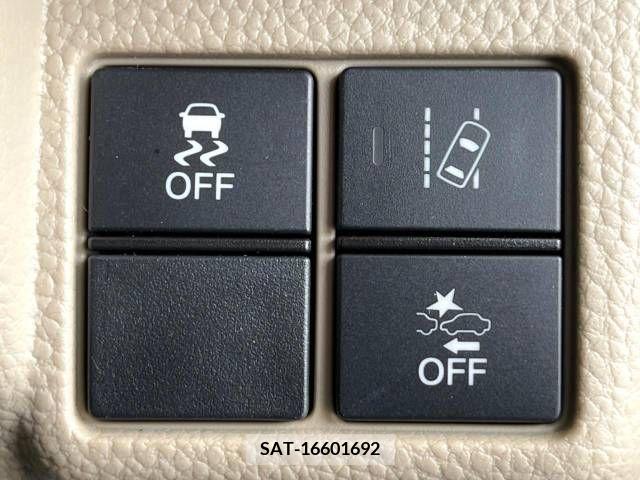Honda N BOX 2019-07 215442-2