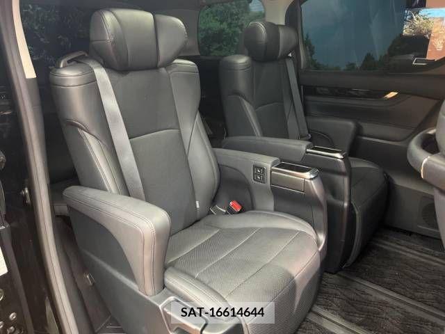 Toyota ALPHARD 2021-09 388967-12