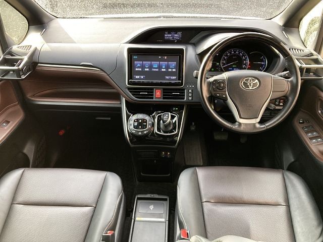 Toyota ESQUIRE 2015-04 192890-1