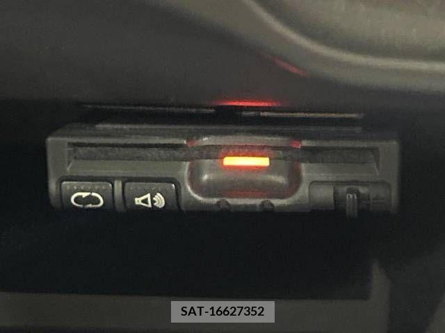 Nissan NOTE 2013-07 343927-4