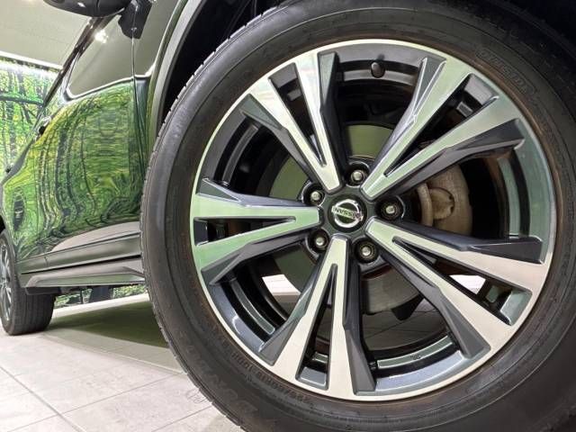 Nissan X-TRAIL 2018-03 14923-13