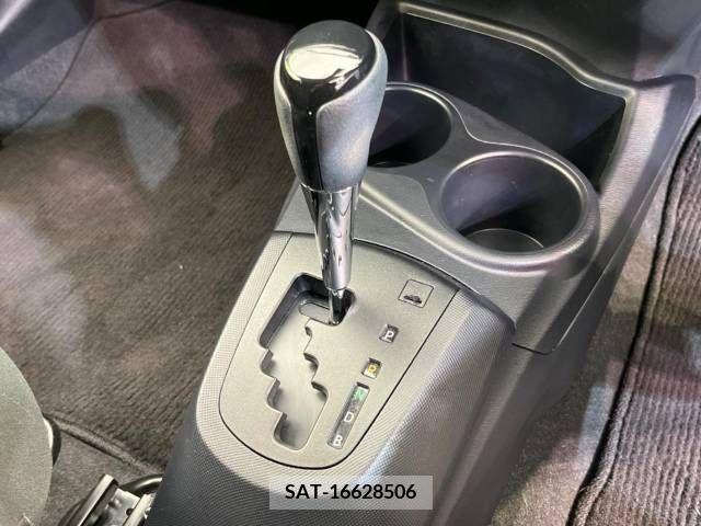 Toyota AQUA 2018-08 234259-17