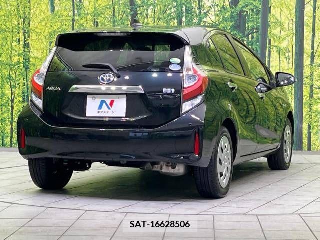 Toyota AQUA 2018-08 234259-14