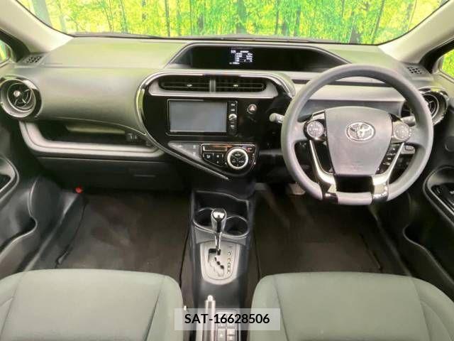 Toyota AQUA 2018-08 234259-1