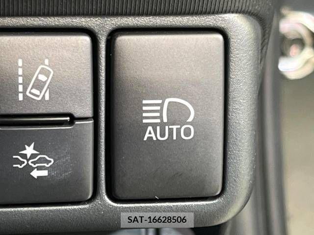 Toyota AQUA 2018-08 234259-6