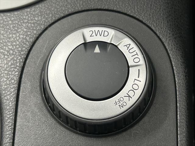 Nissan DUALIS 2011-11 189439-29