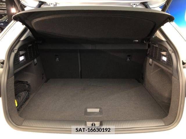 Audi Q2 2019-10 318033-12
