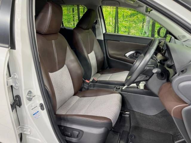 Toyota YARIS CROSS 2021-10 16124-8