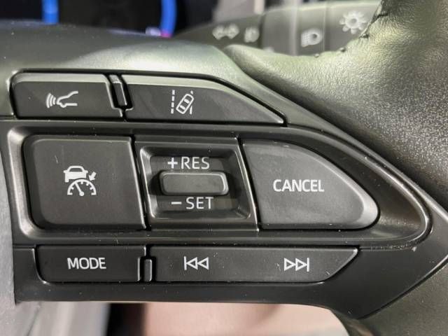 Toyota YARIS CROSS 2021-10 16124-7