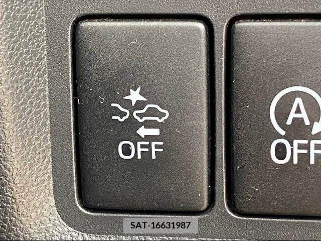 Daihatsu BOON 2017-06 215473-6