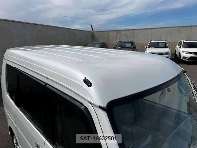 Nissan CLIPPER RIO 2015-07 206694-18