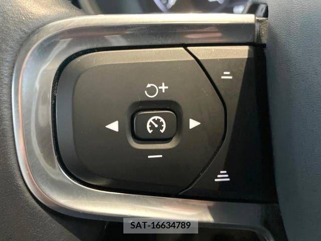 Volvo XC40 2019-11 288752-6