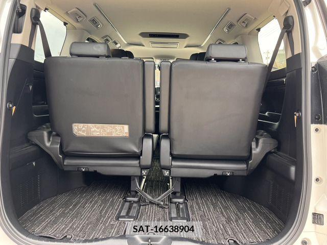 Toyota VELLFIRE 2018-03 299425-12