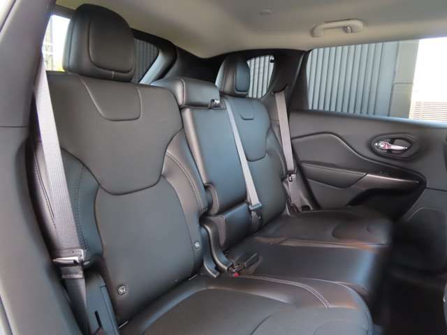 Jeep CHEROKEE 2019-08 11574-10