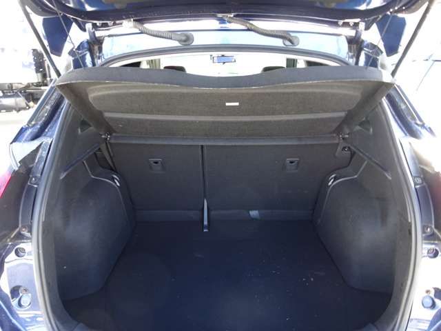 Nissan KIX 2021-02 12897-8