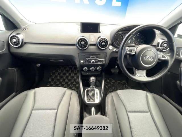 Audi A1 2013-08 328340-1