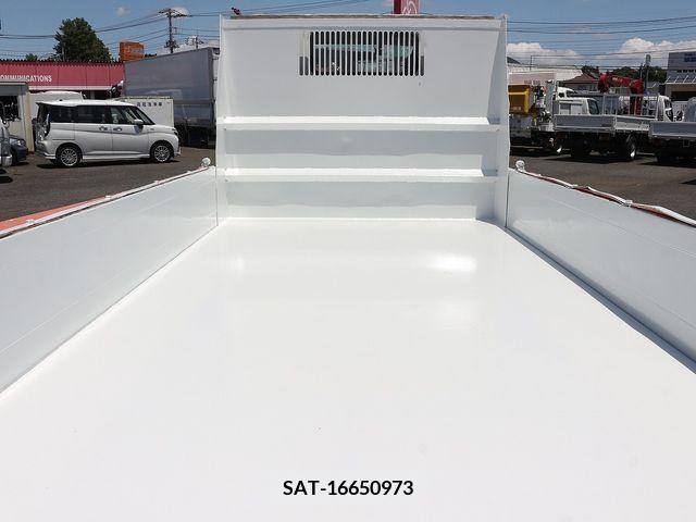 Mitsubishi CANTER 2016-09 302540-6