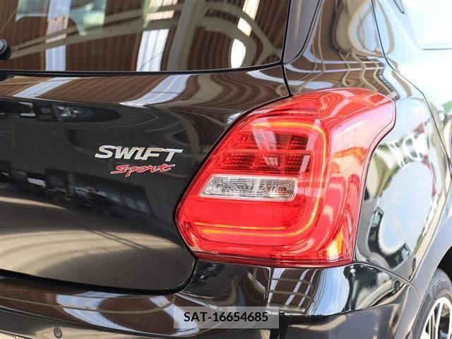 Suzuki SWIFT 2023-05 376441-8