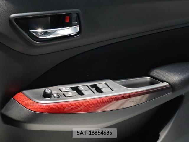 Suzuki SWIFT 2023-05 376441-22