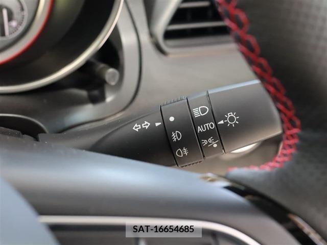 Suzuki SWIFT 2023-05 376441-21