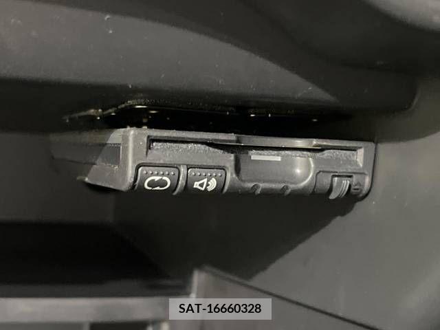 Nissan NOTE 2016-01 302395-4
