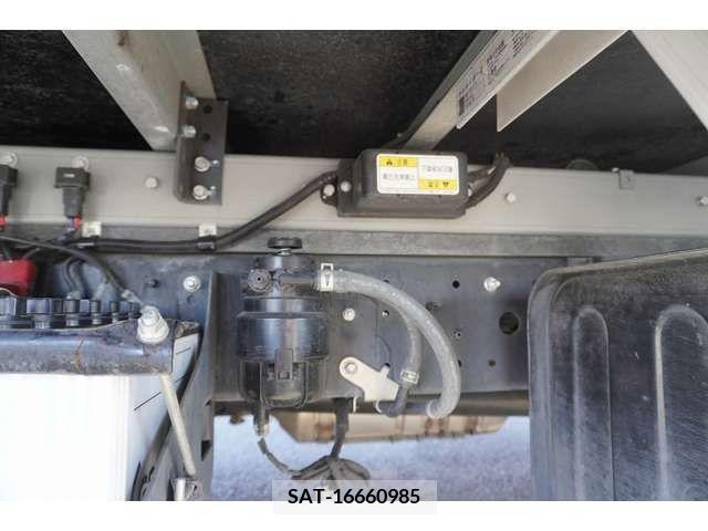 Hino DUTRO 2018-03 216028-12