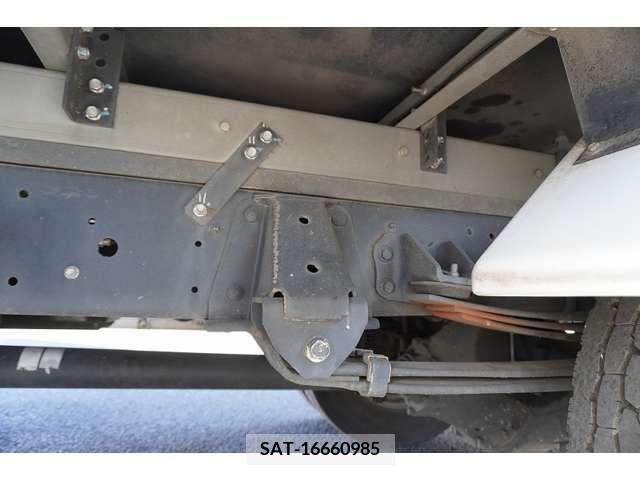 Hino DUTRO 2018-03 216028-11