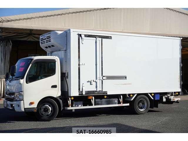 Hino DUTRO 2018-03 216028-8