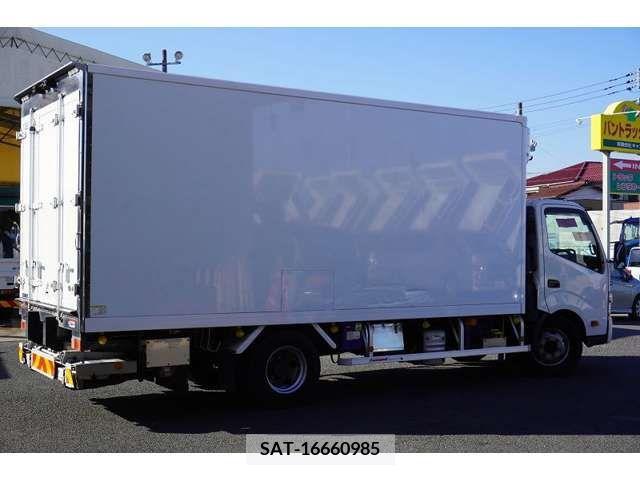 Hino DUTRO 2018-03 216028-7