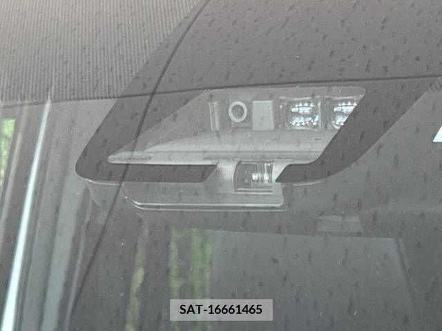 Toyota VOXY 2021-10 350783-3