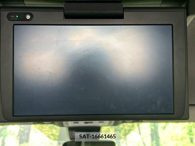 Toyota VOXY 2021-10 350783-2
