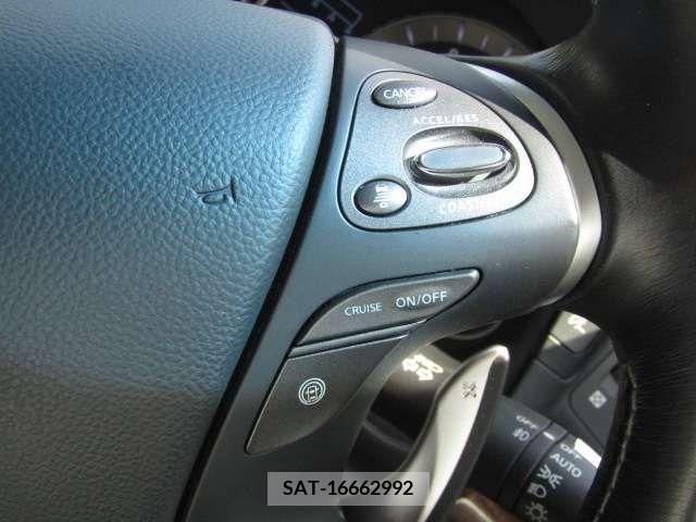 Nissan FUGA 2015-09 270723-10