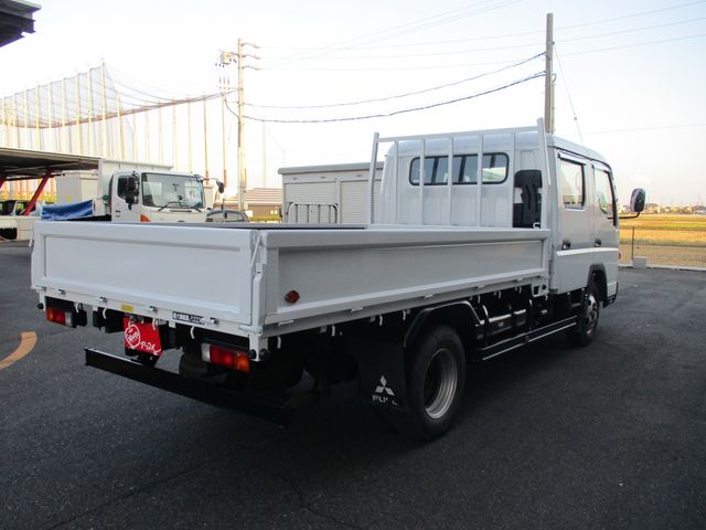 Mitsubishi CANTER 2017-11 12708-1