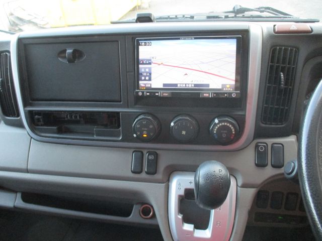 Mitsubishi CANTER 2017-11 12708-10