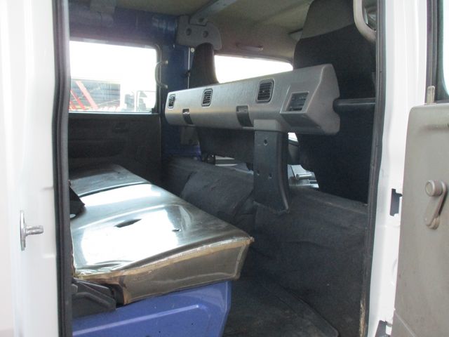 Mitsubishi CANTER 2017-11 12708-14