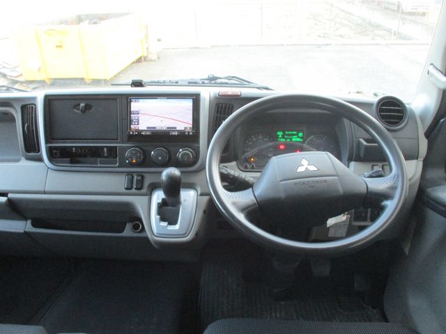 Mitsubishi CANTER 2017-11 12708-8