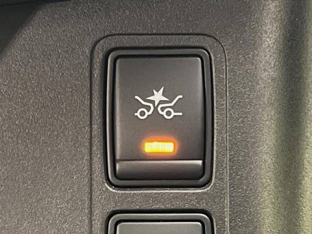 Nissan SERENA 2018-09 19943-6