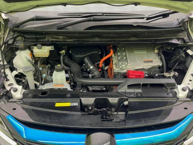 Nissan SERENA 2018-09 19943-19