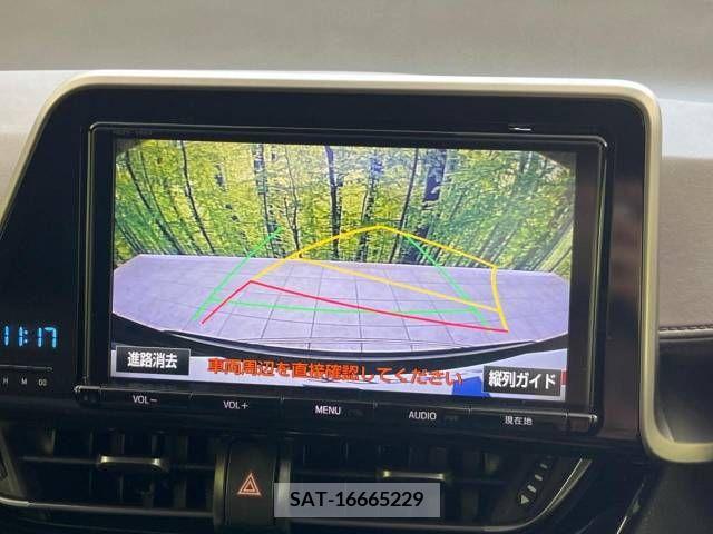 Toyota C-HR 2018-04 389953-5