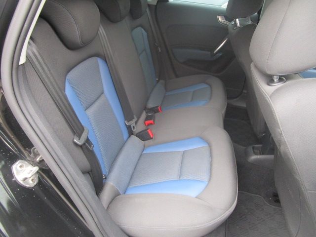 Audi A1 2016-03 15914-15