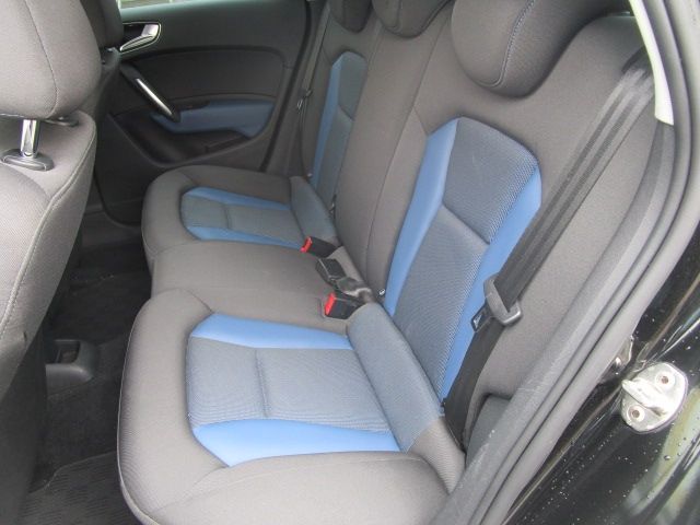 Audi A1 2016-03 15914-25