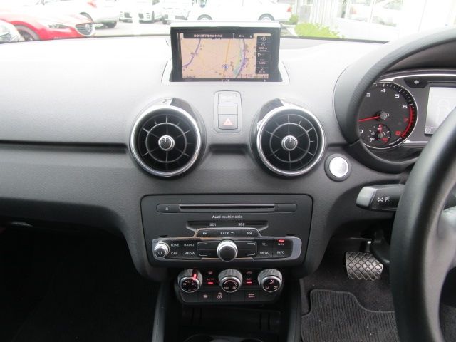 Audi A1 2016-03 15914-11