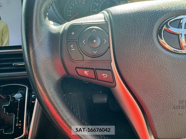 Toyota VOXY 2018-01 370301-20