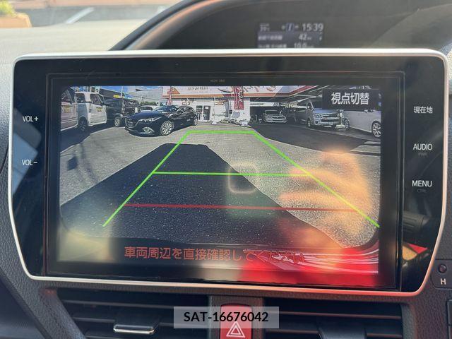 Toyota VOXY 2018-01 370301-14