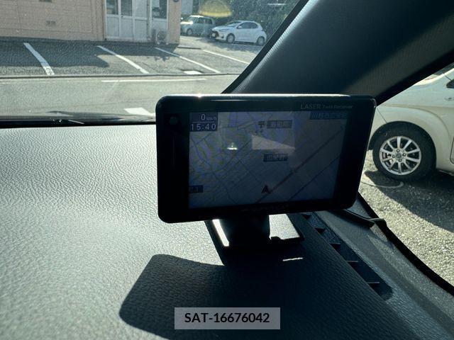 Toyota VOXY 2018-01 370301-18