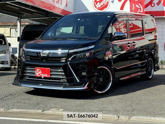 Toyota VOXY 2018-01 370301-0