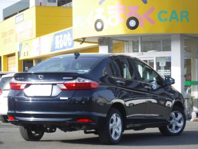 Honda GRACE 2017-08 182304-1